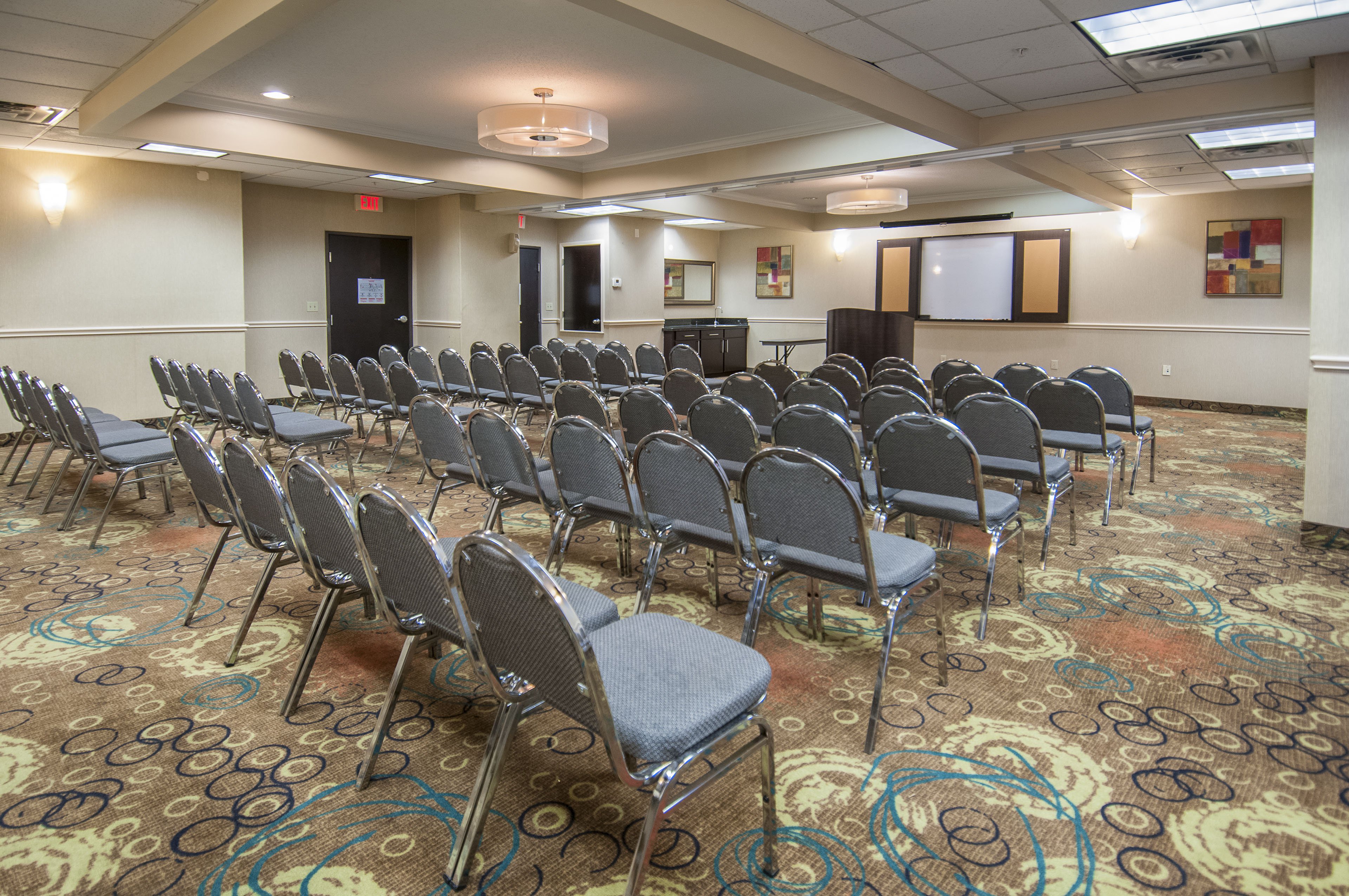 Holiday Inn Express Hotel Suites Houston North Intercontinental 39/48