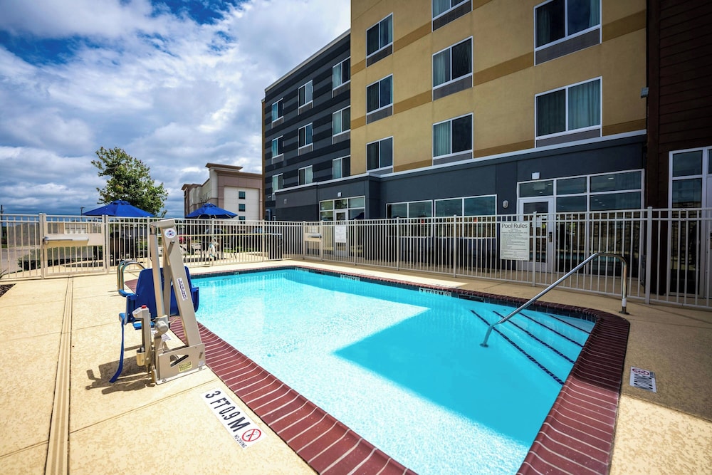 Fairfield Inn & Suites By Marriott Huntsville 2/26