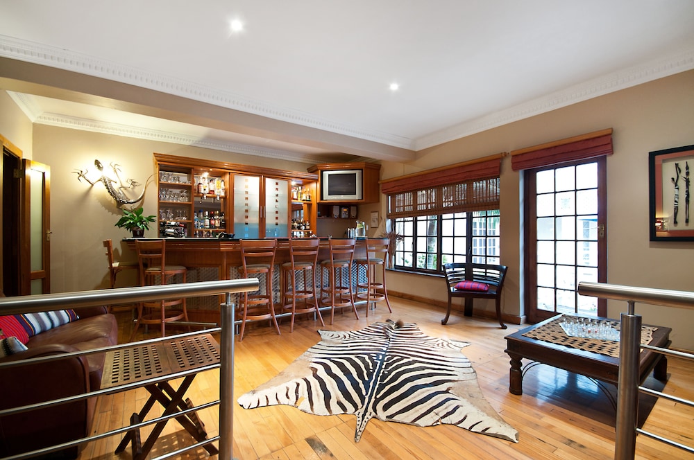 Cape Flame Guest House 24/32