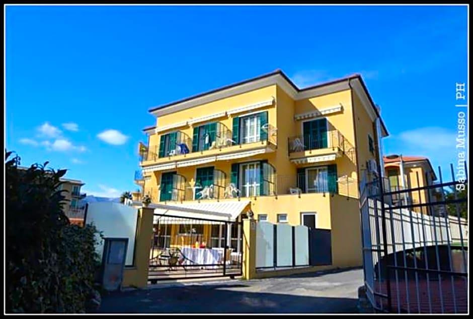 Hotel Villa Ada 2/50