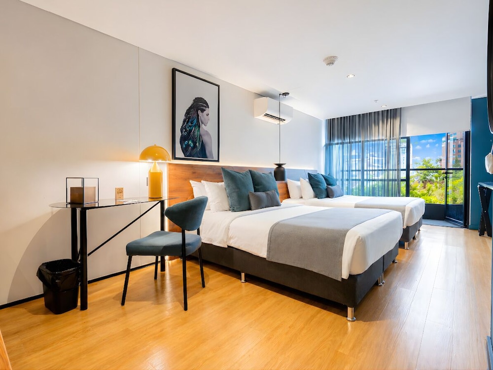Hashtag 98 Hotel 22/55