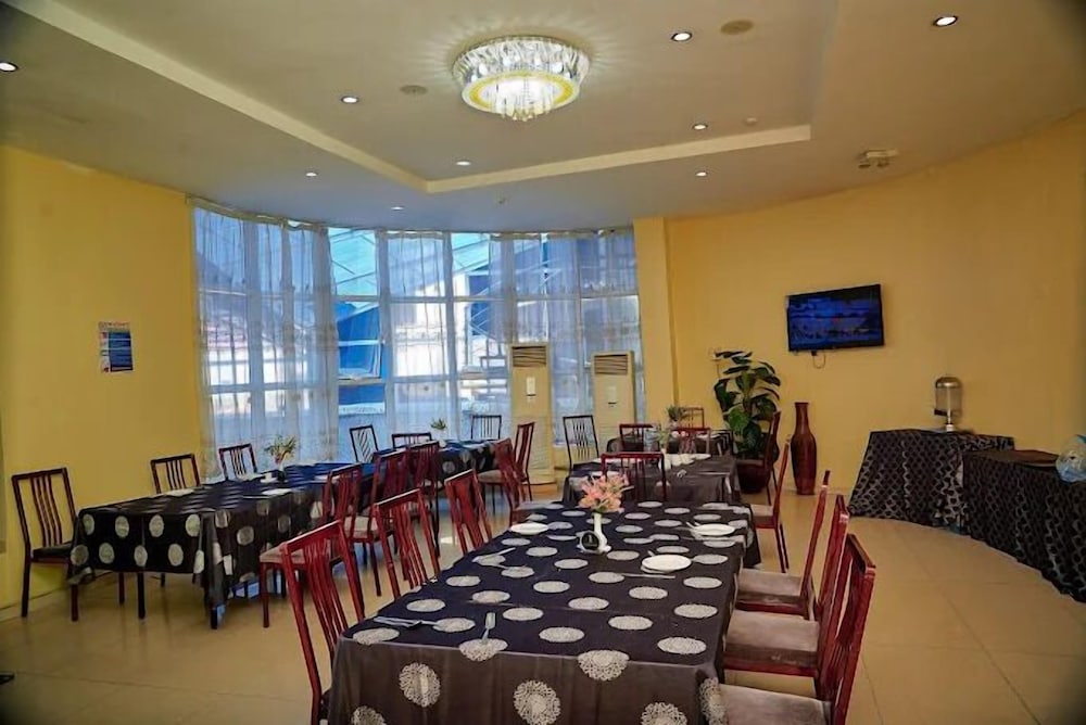 Barcelona Hotels Abuja 45/50