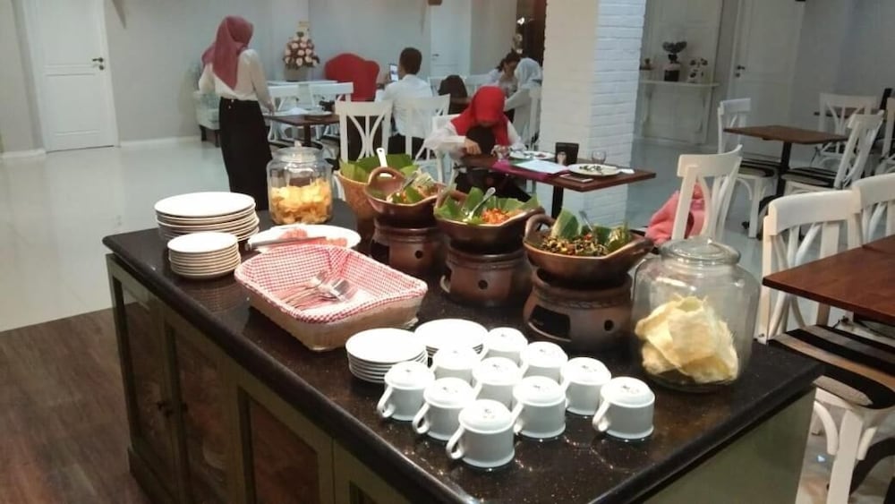 Omah Madam Bed & Breakfast 24/44