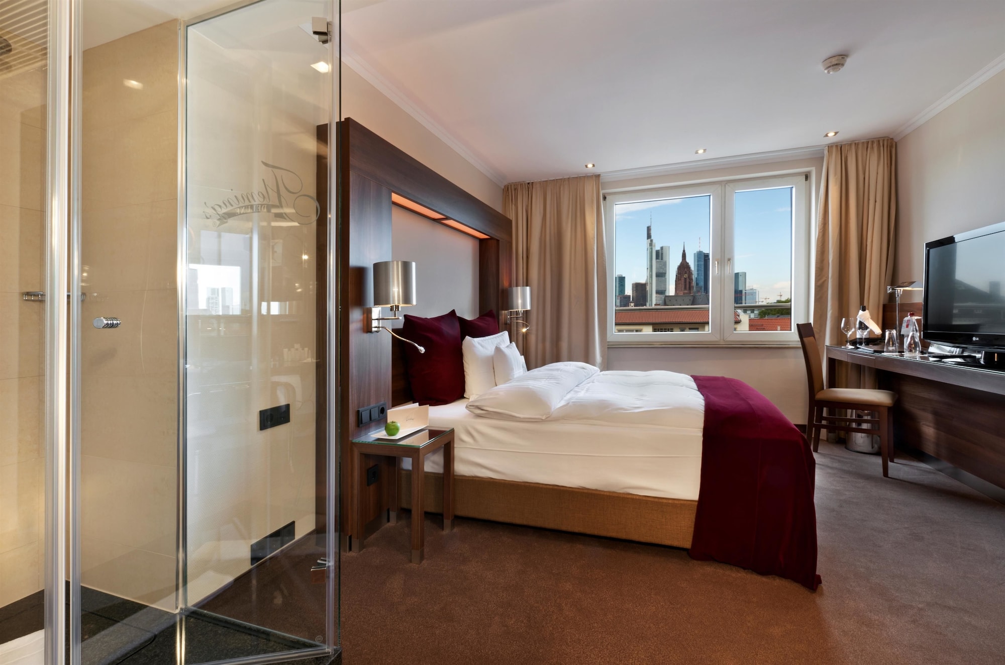 PLUS, SUPERIOR, DOUBLE BED