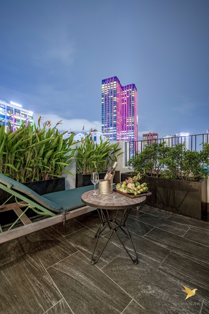 Amanaki Saigon Boutique Hotel 80/80