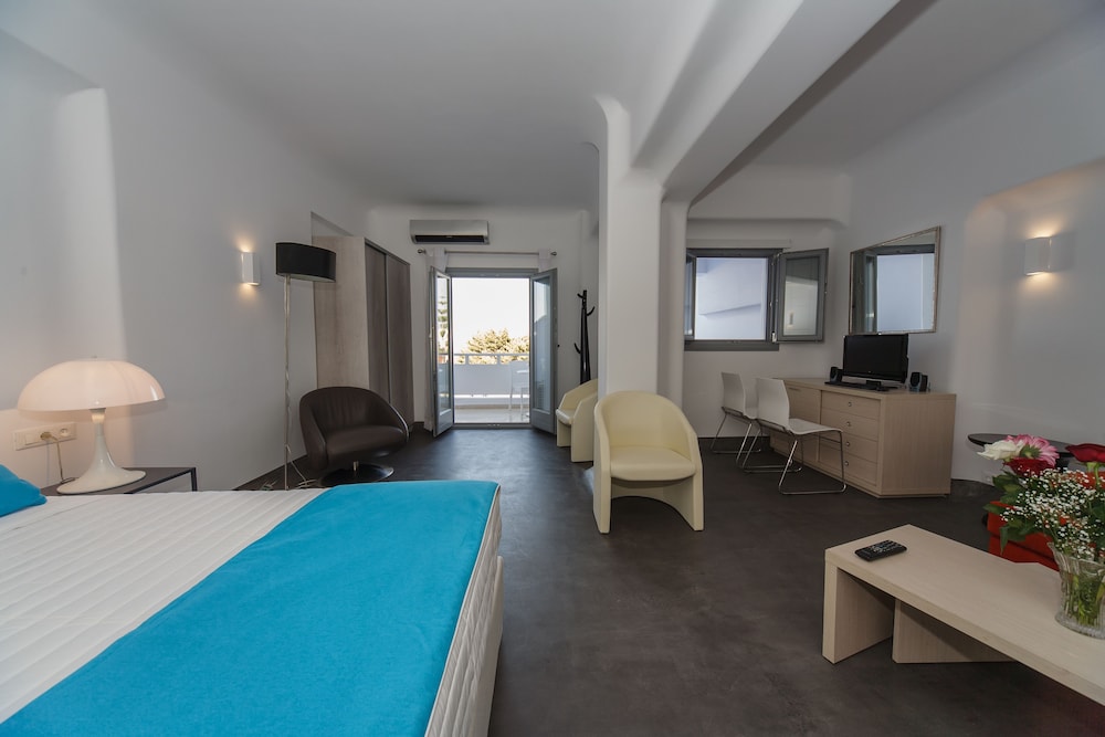 Blue Waves Hotel 28/70