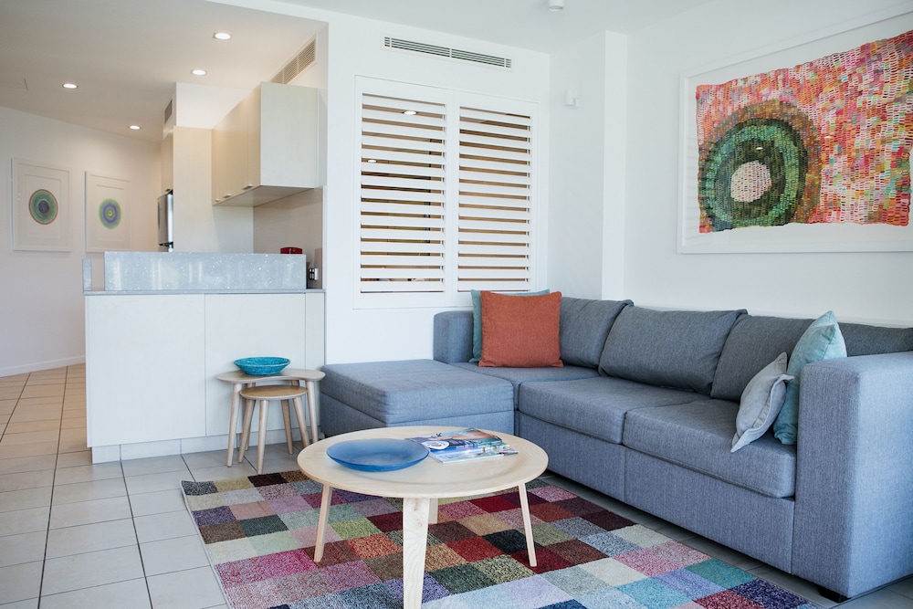 NETANYA NOOSA 32/41