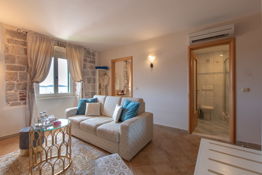HOTEL PARK HVAR 47/76