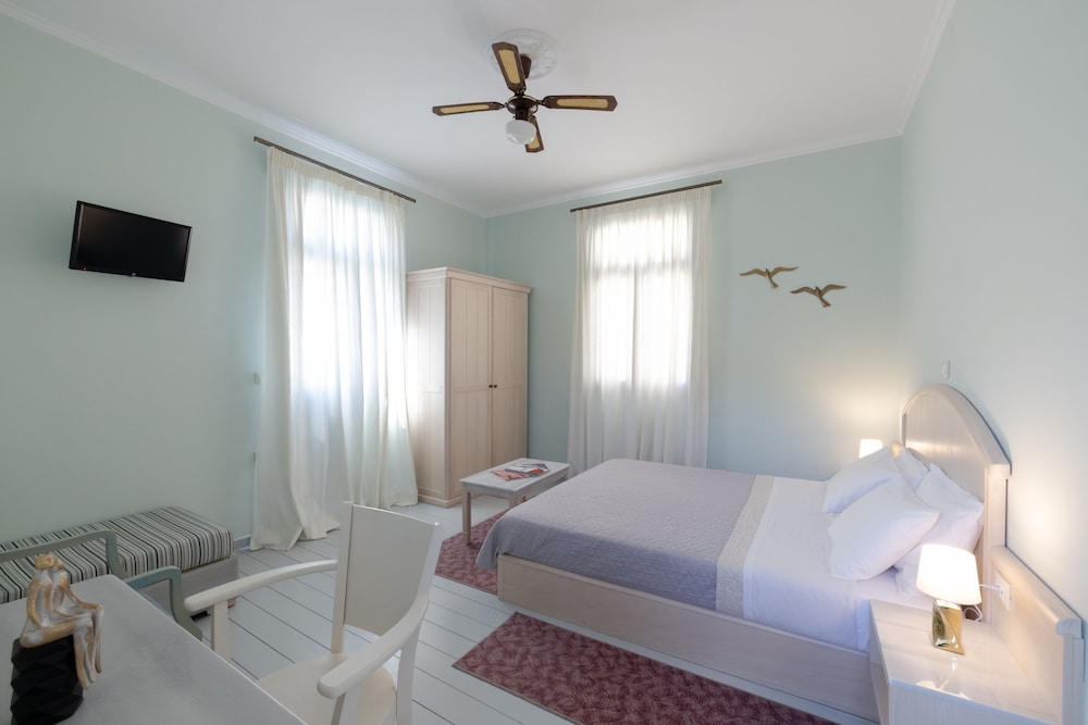 999 Luxury Hotel 21/53