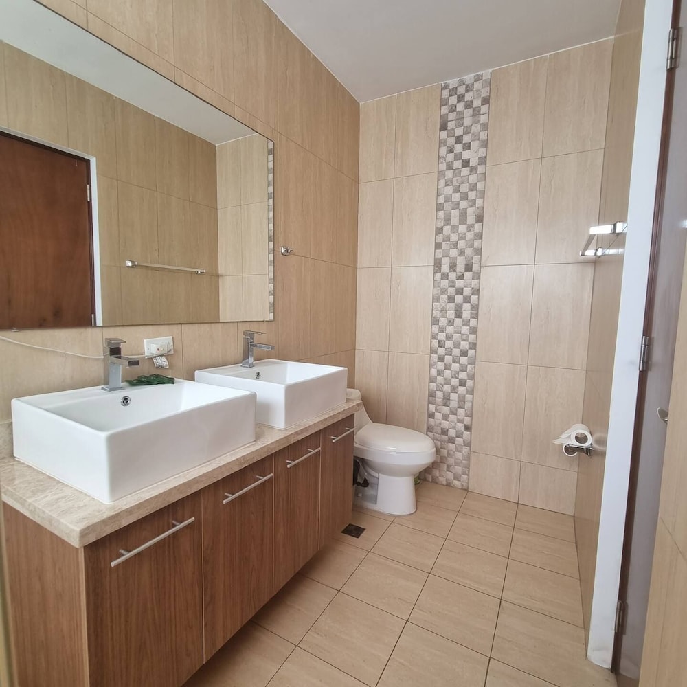 Playa Blanca Vacation Inc 17/18