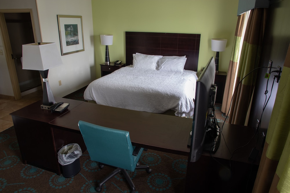 Hampton Inn Fayetteville 28/62