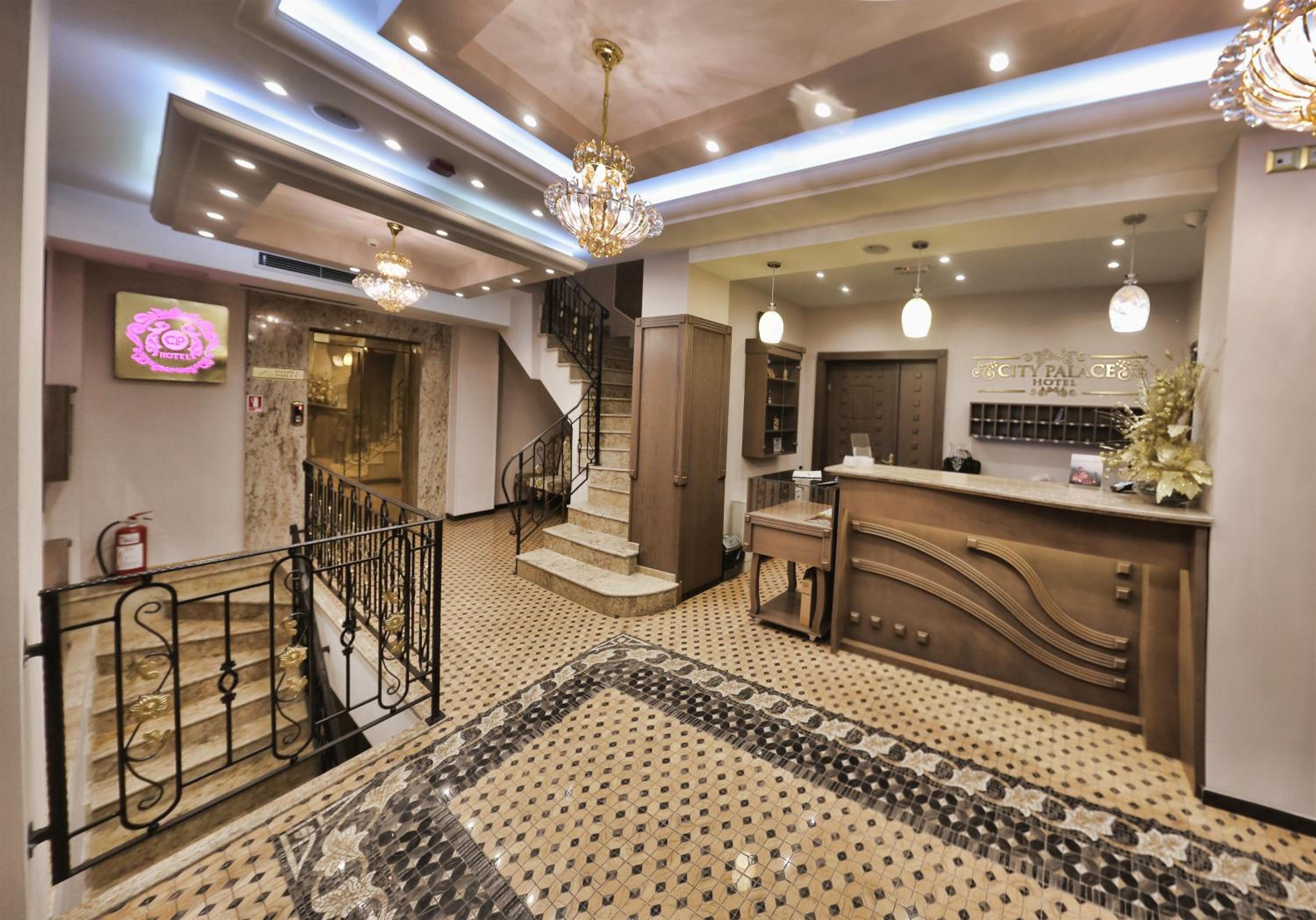 City Palace Hotel 5/50
