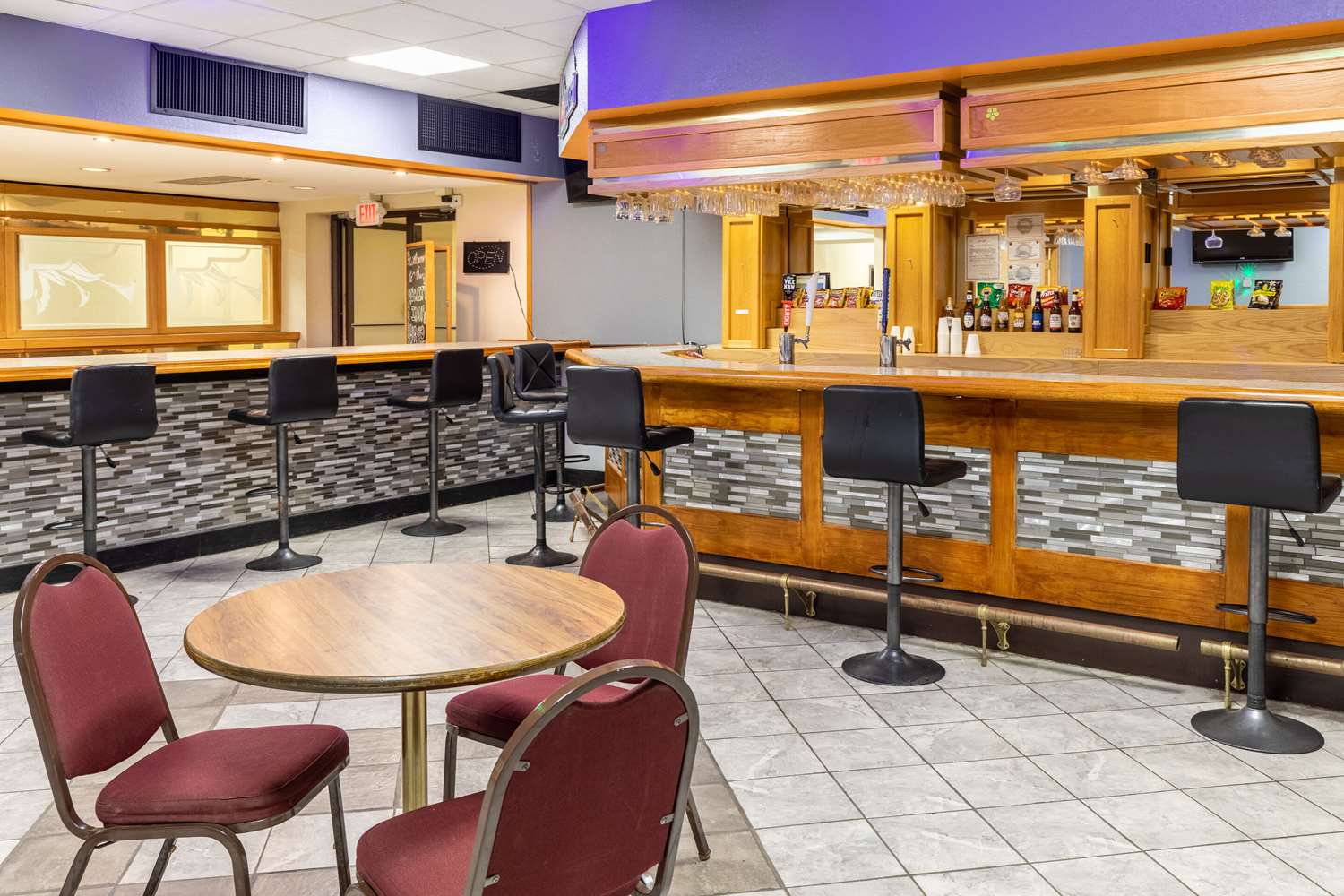 Quality Inn Newport TN 25/33