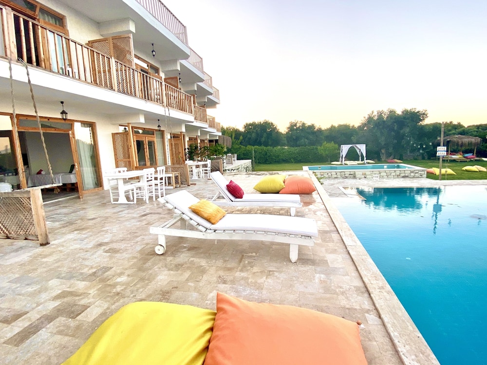 Alacati Barbarossa Hotel 36/39