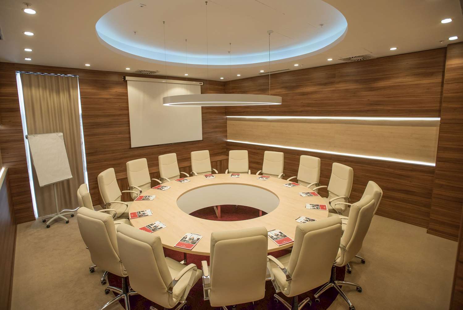 Ramada Plaza by Wyndham Craiova 21/34