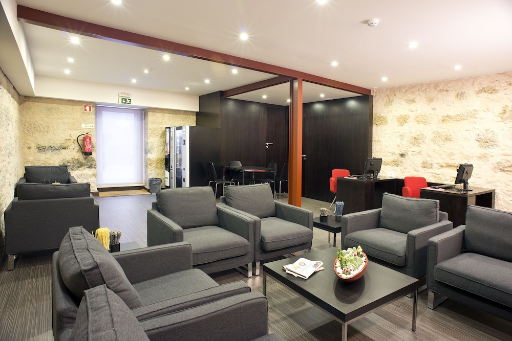 Riversuites 27/50