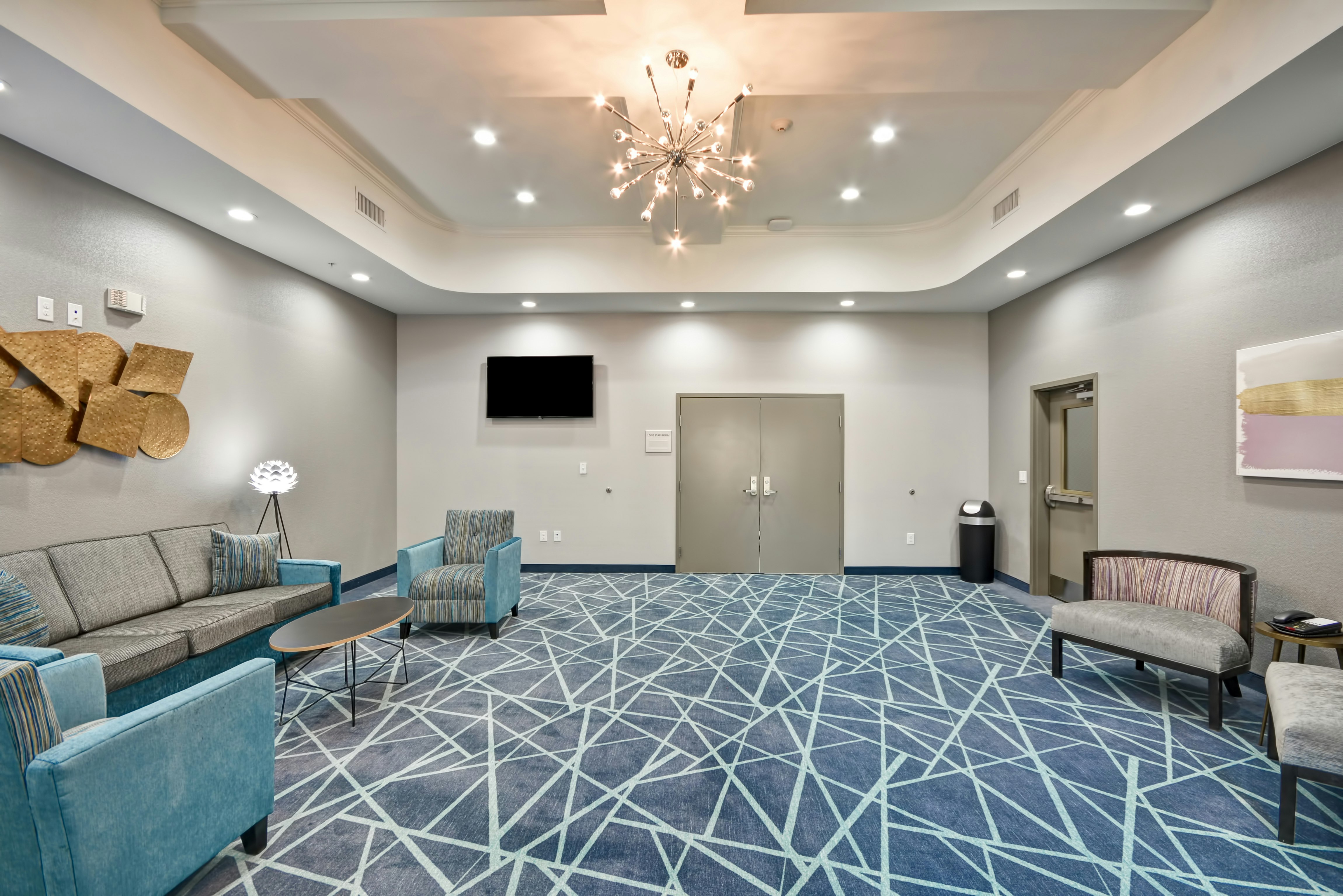 Hampton Inn Kyle Tx 38/47