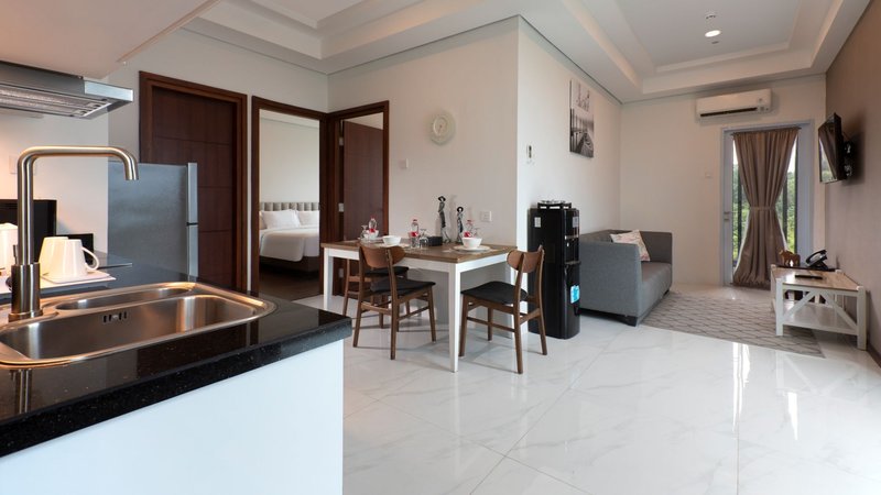 Panbil Residence Serviced Apartment 13/17