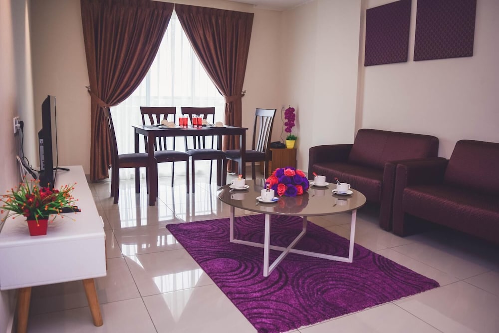 Aman Hills Hotel 23/40