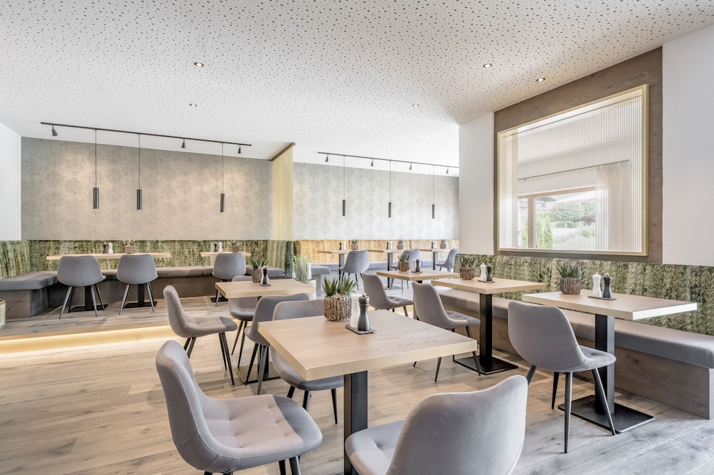 Hotel Alpina 54/68