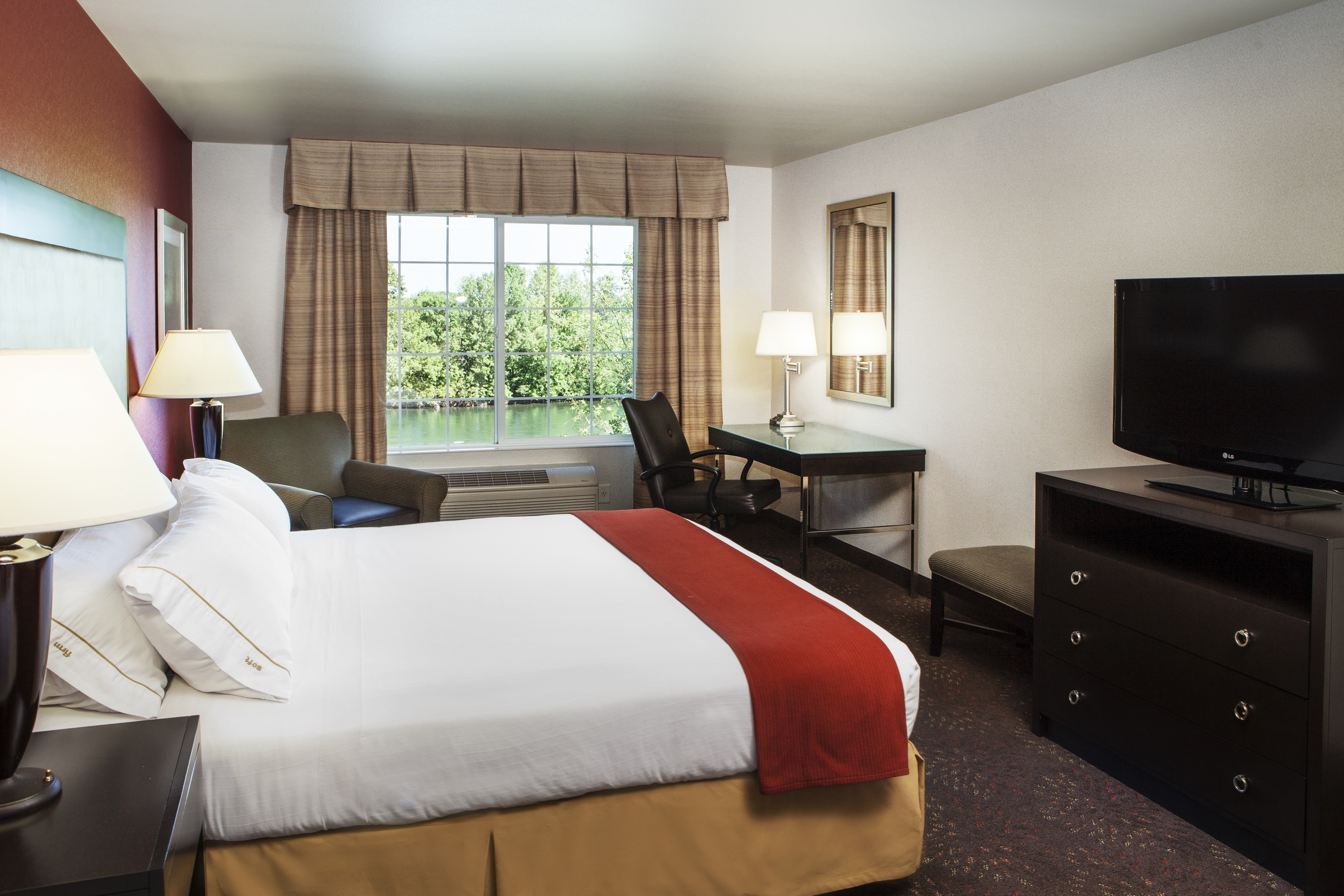 Holiday Inn Express Corvallis-On The River 14/76