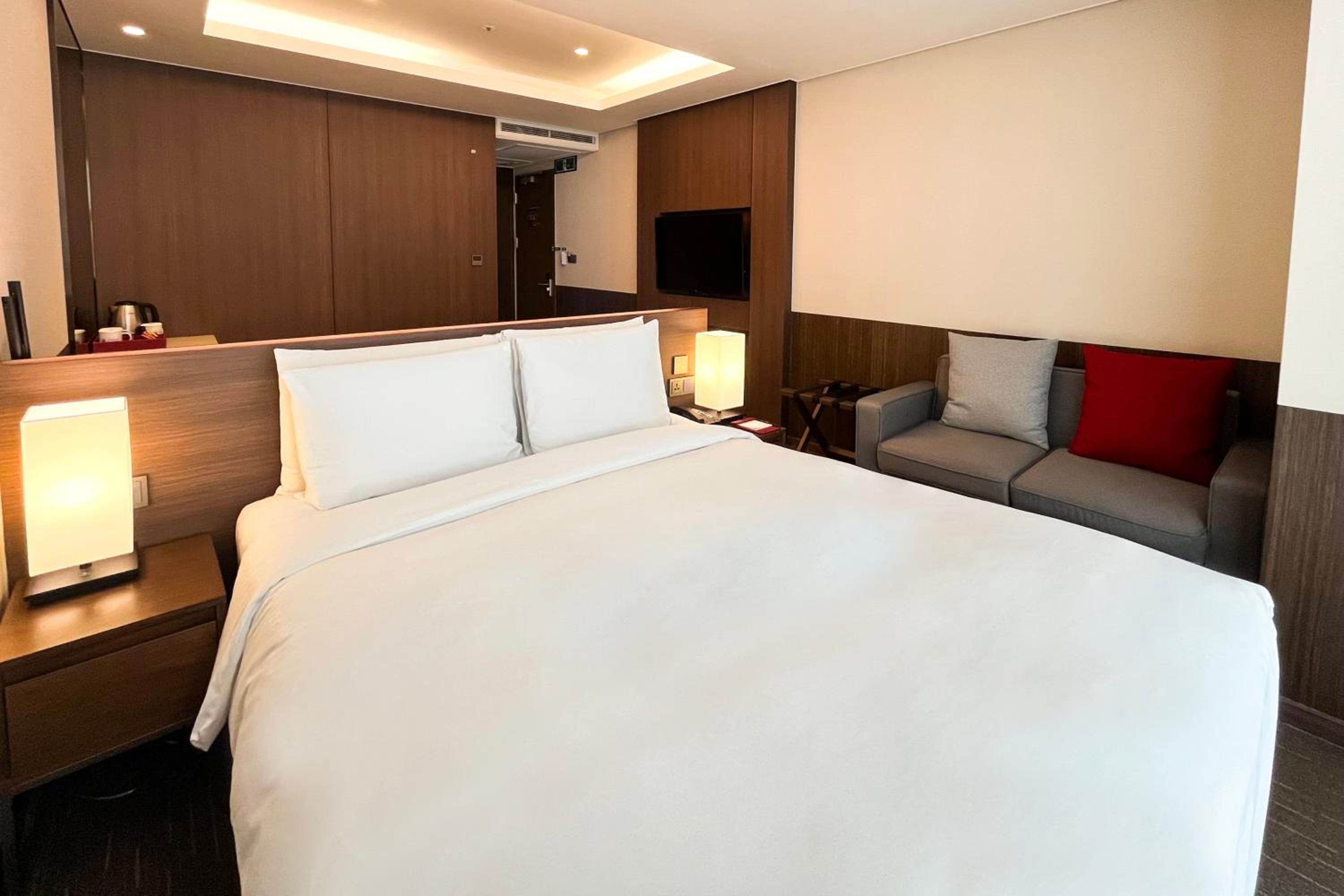 Family, Studio, 1 Double and 1 Single Bed