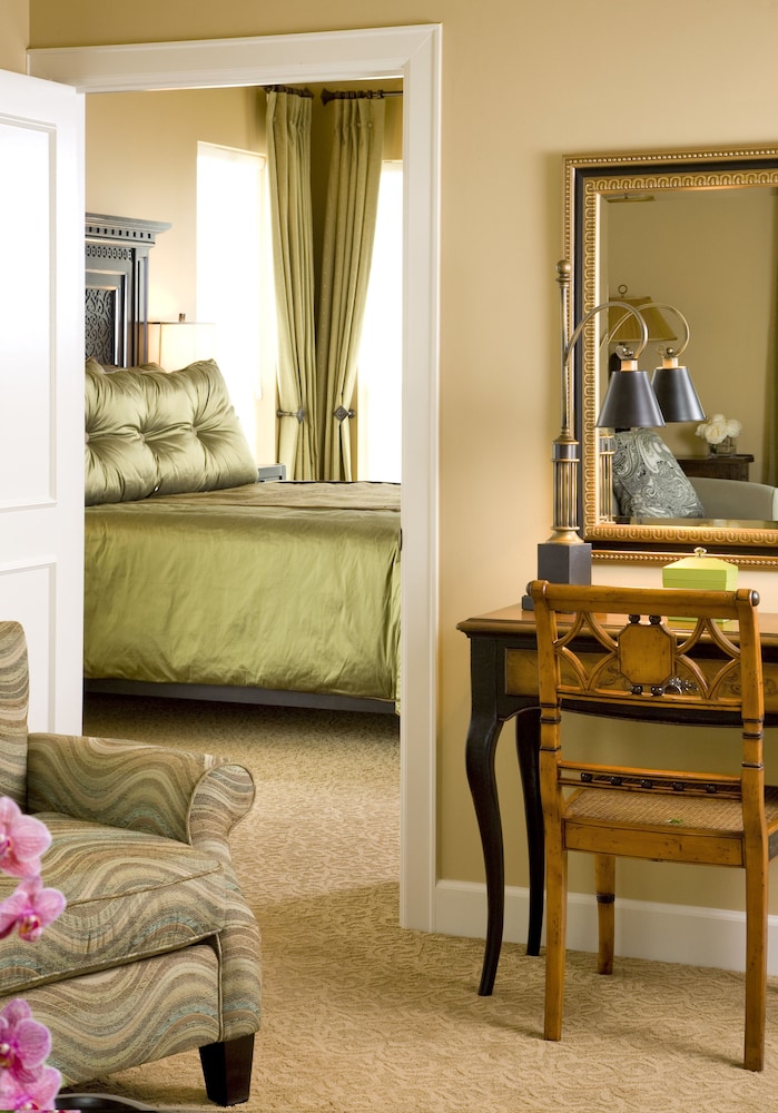 La Maison In Midtown An Urban Bed And Breakfast 27/47