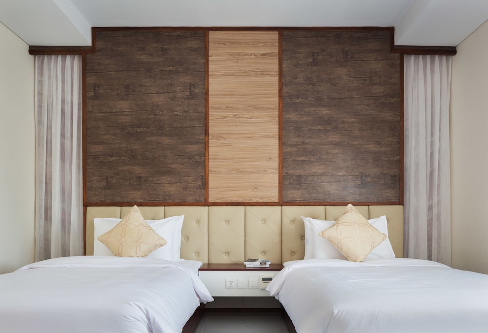 LCS Hotel & Apartment 11/64