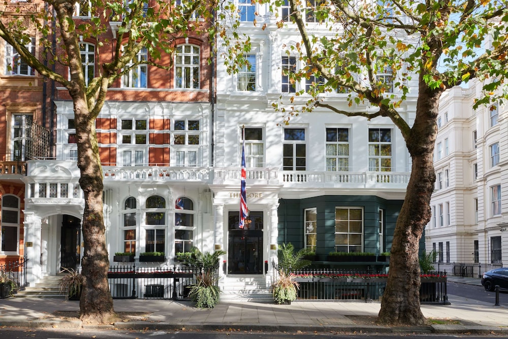 The Gore London- Starhotels Collezione photo1