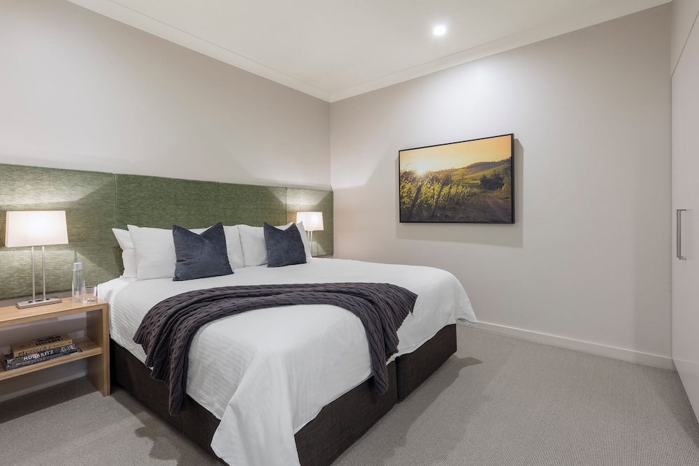 Spa, Luxury, Suite, King Bed