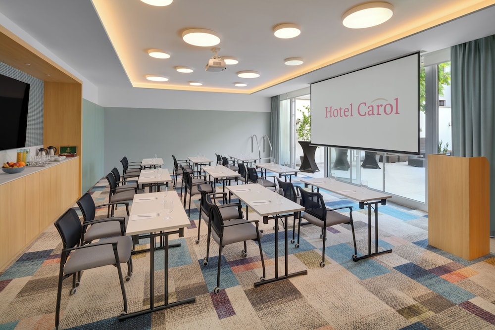 CAROL HOTEL 48/52
