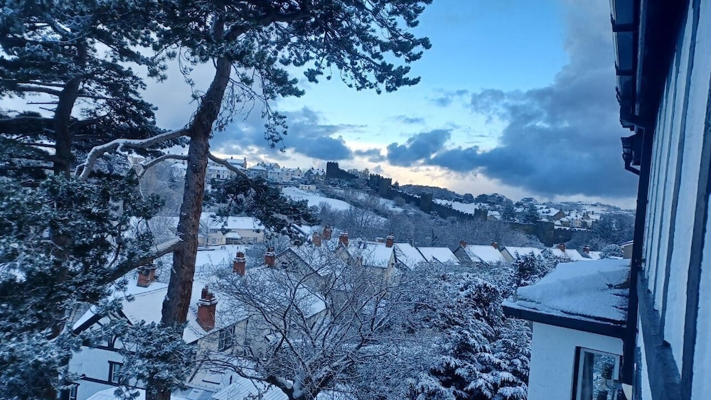 Glan Heulog Bed and Breakfast 48/59