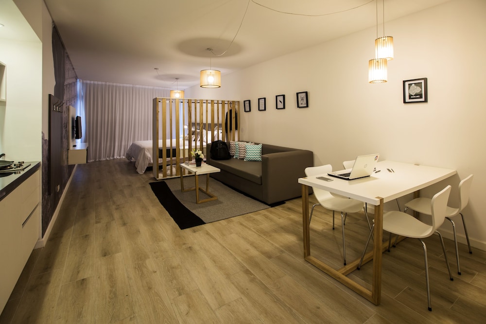 Flaat Recoleta Plaza 43/51