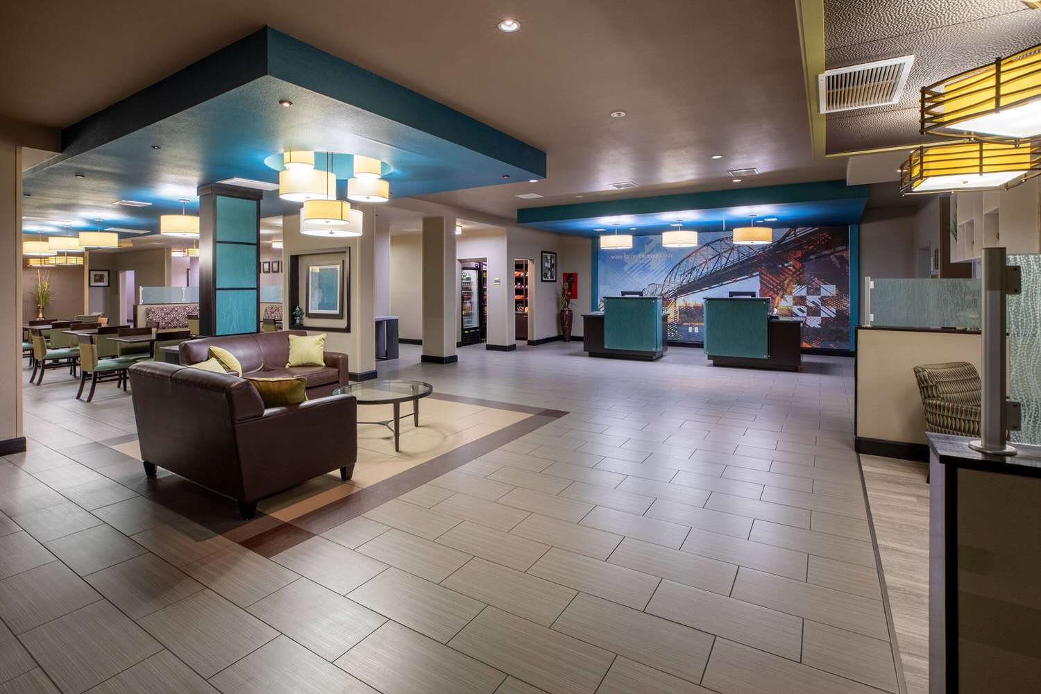 La Quinta Inn & Suites by Wyndham Durant 6/33