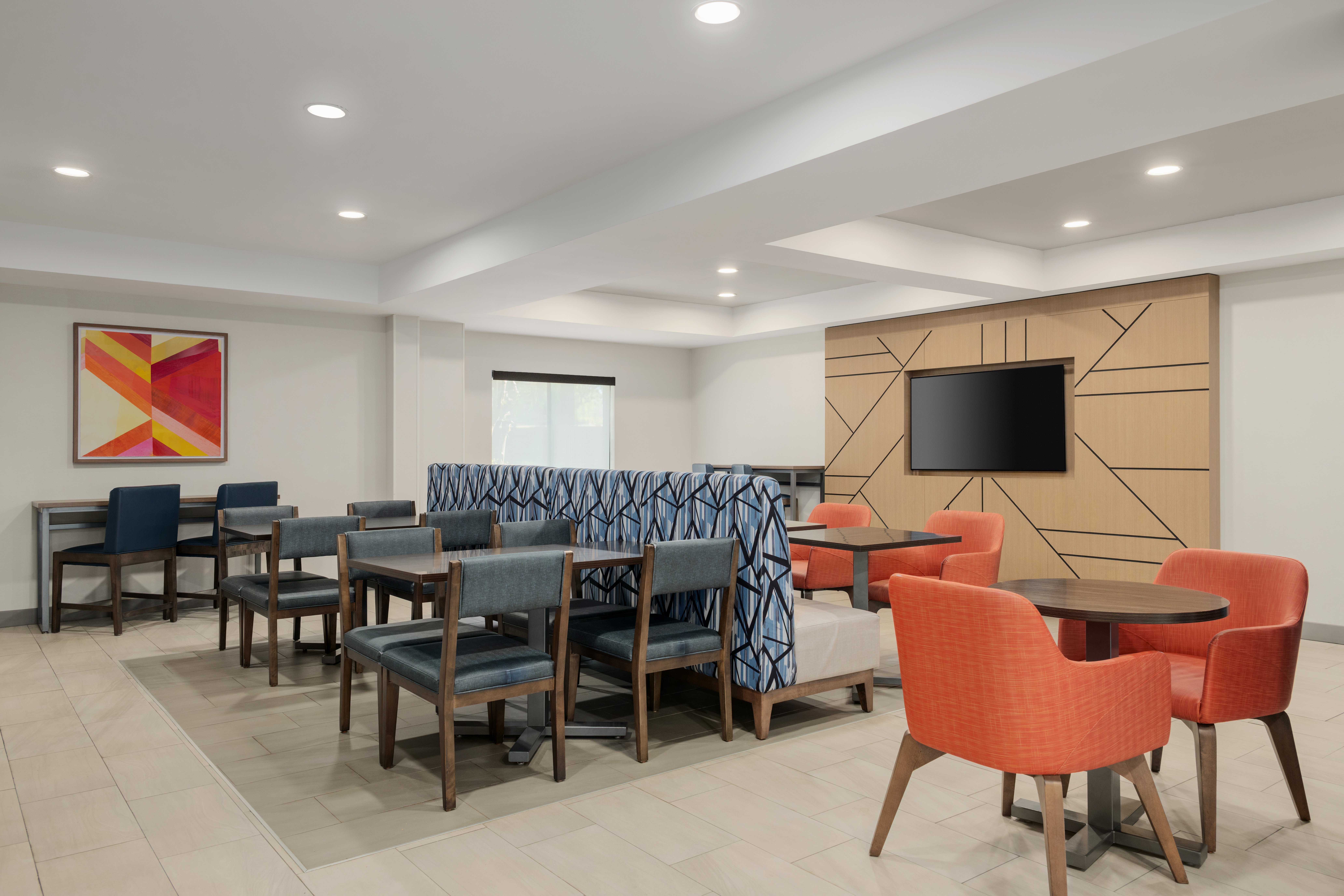 Holiday Inn Express & Suites Richmond Brandermill Hull Street 36/41