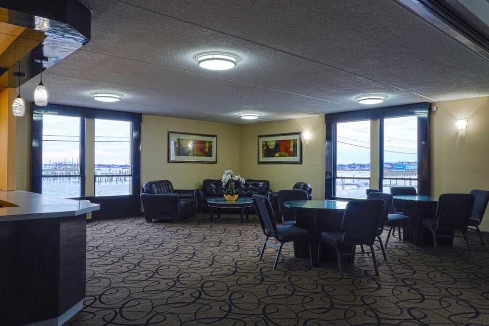 Seaport Inn And Marina 17/29