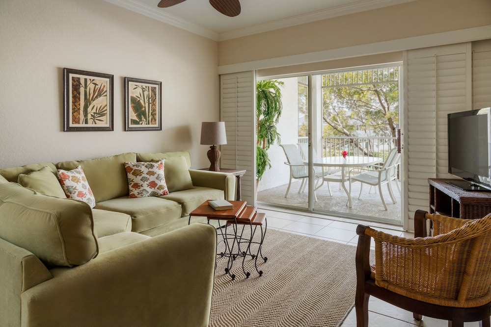 Olde Marco Island Inn And Suites 30/57