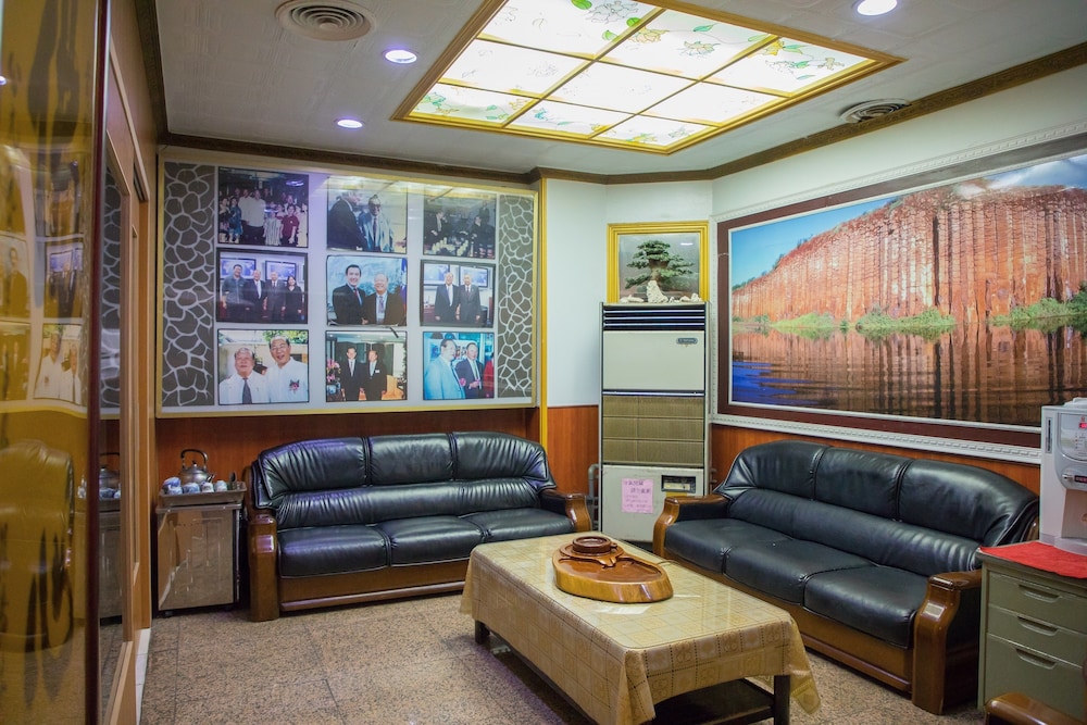 Seng-Kuo Hotel 38/44
