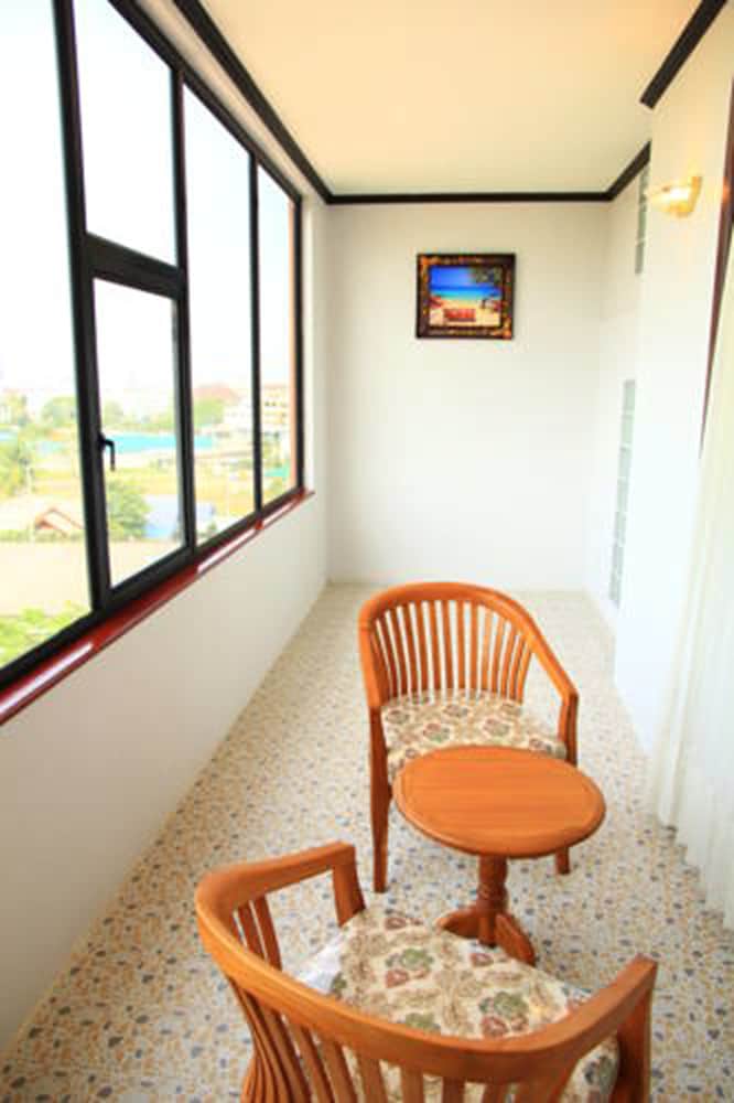 Golden Dragon Resort 25/43