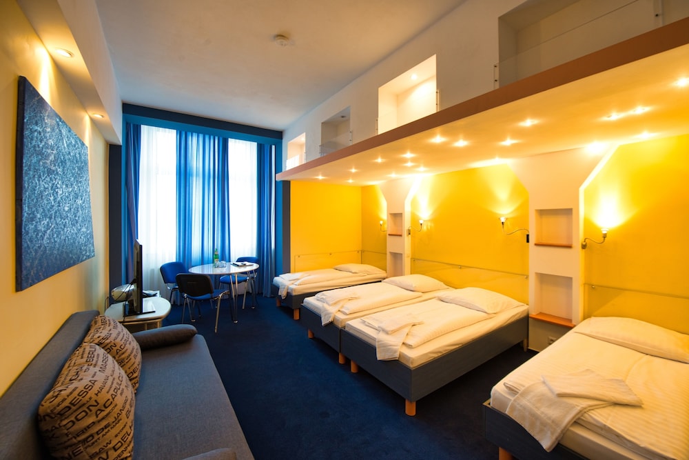 Family, 4 Beds