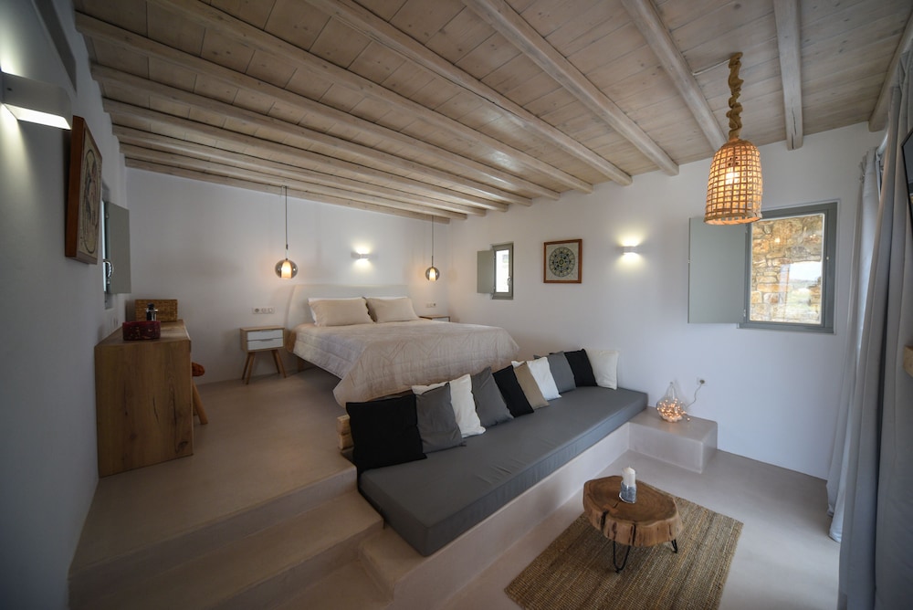 Myconian Crown Suites 12/51