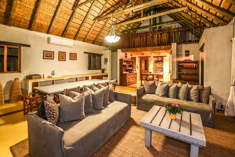Leopard s Lair Bush Lodge 16/36