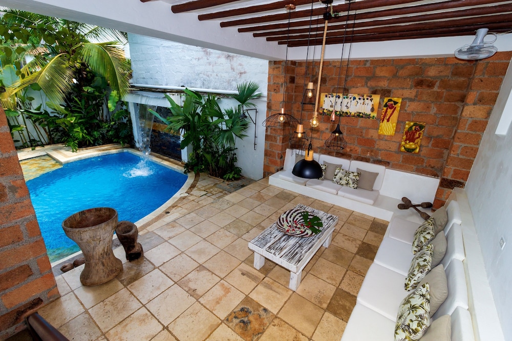 Hotel Cauca Viejo Fundadores 31/59