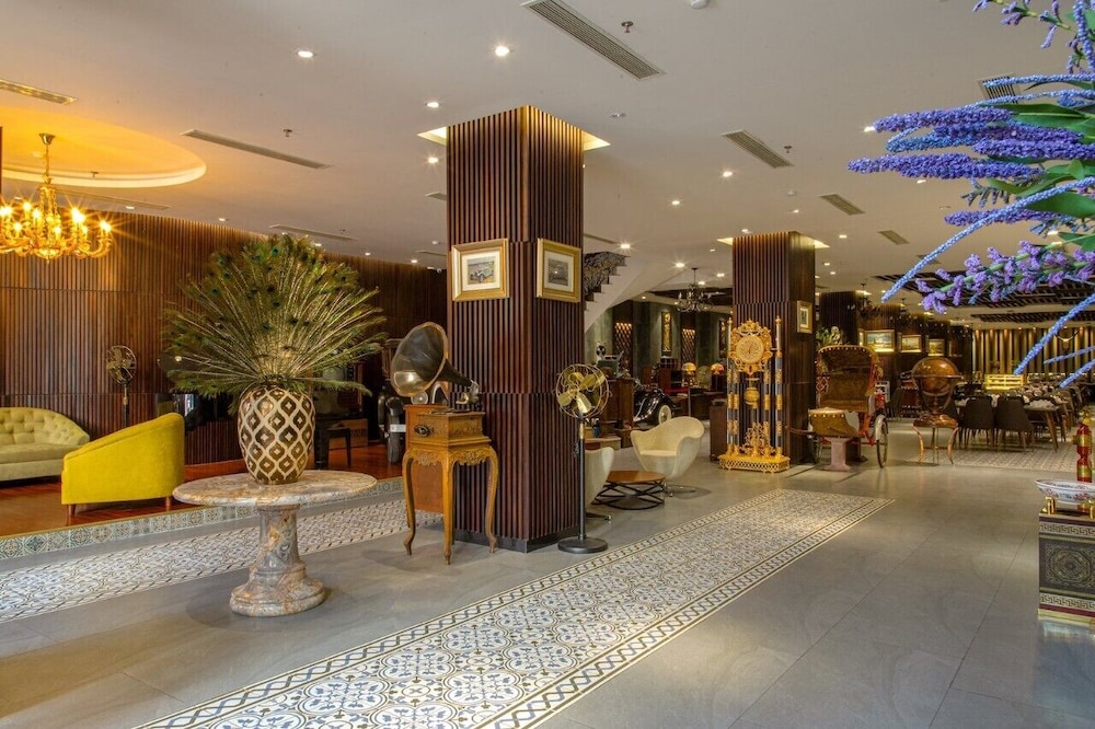 Dong Duong Hotel & Suites 37/50