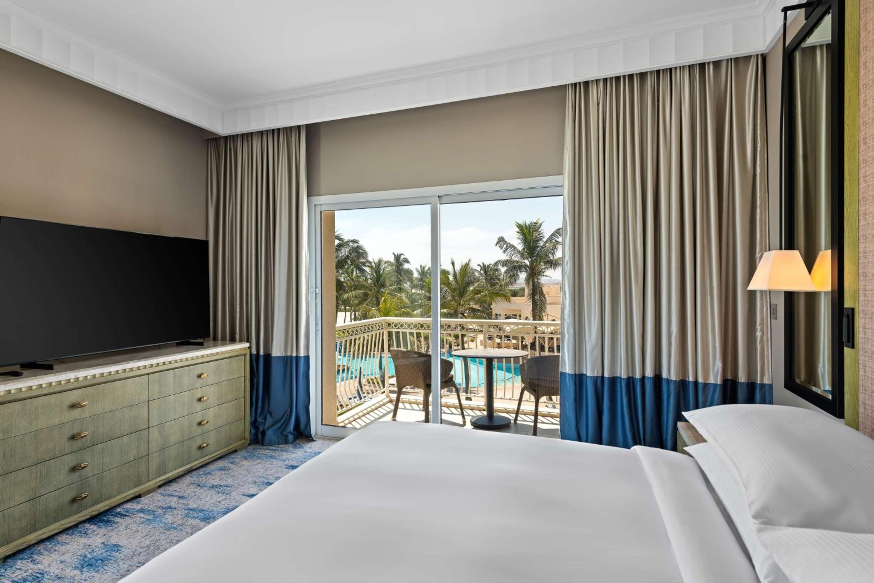 DELUXE, KING BED, SEA VIEW, BALCONY