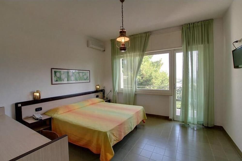 HOTELCLUB GUARDACOSTA 9/50