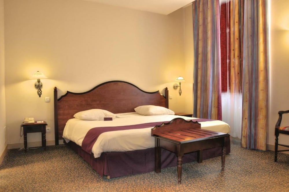 Mercure Montauban 13/53