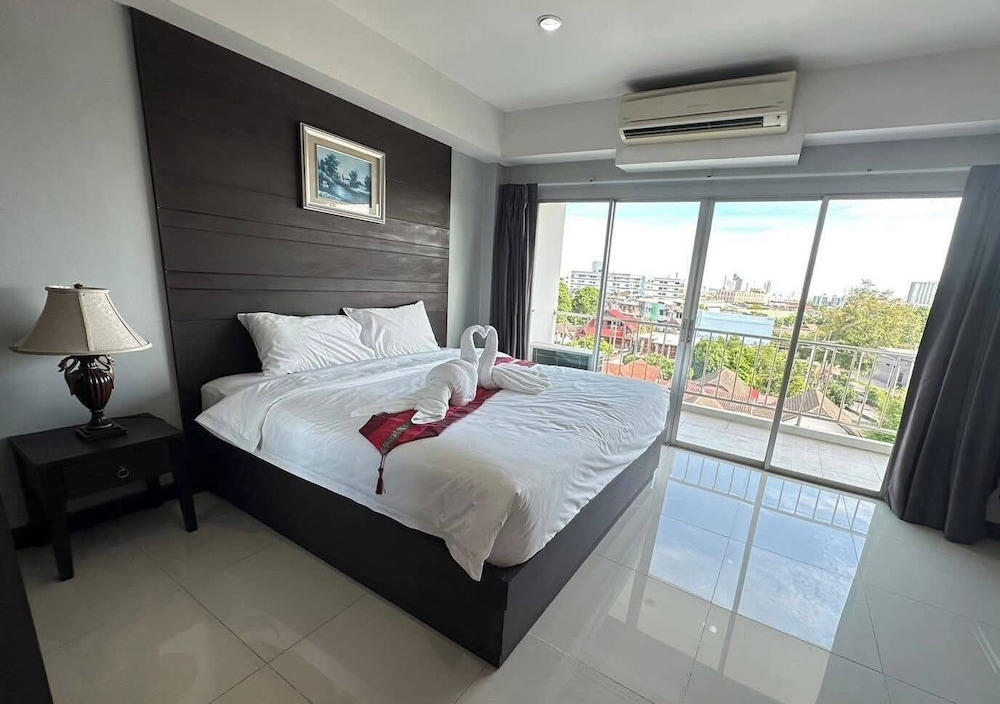 Valhalla Hotel Pattaya 35/75