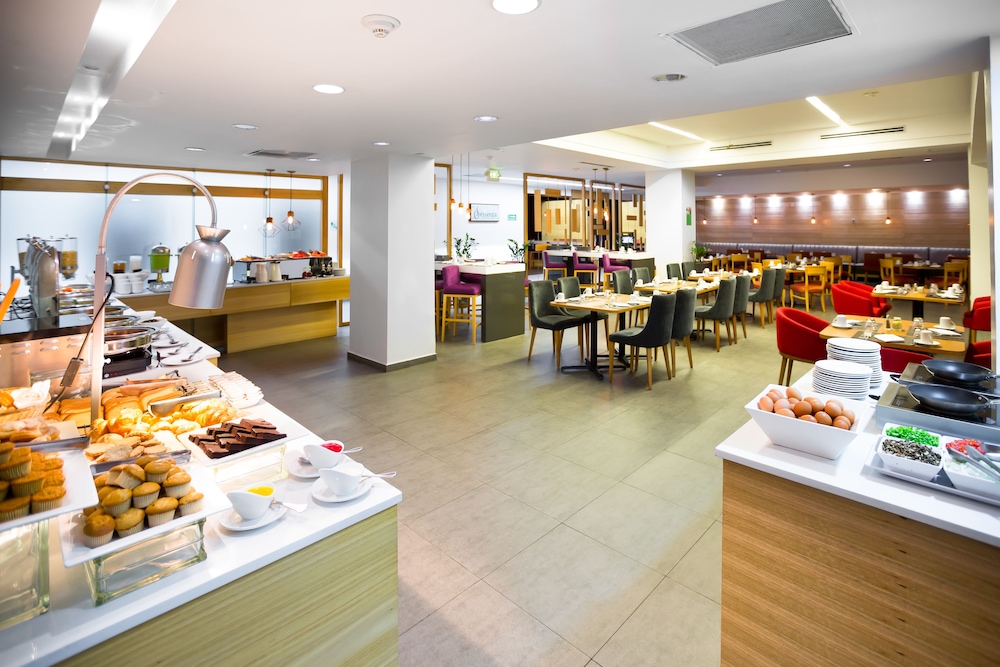 Holiday Inn San Salvador An Ihg Hotel 38/60