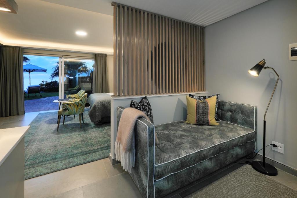 Garden, Suite, King Bed, Sea View